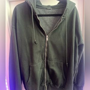 EUC Brandy Melville oversized dark green hoodie zip up- Smoke free pet free home